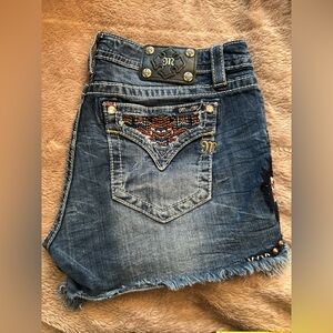 Miss me signature shorts size 34